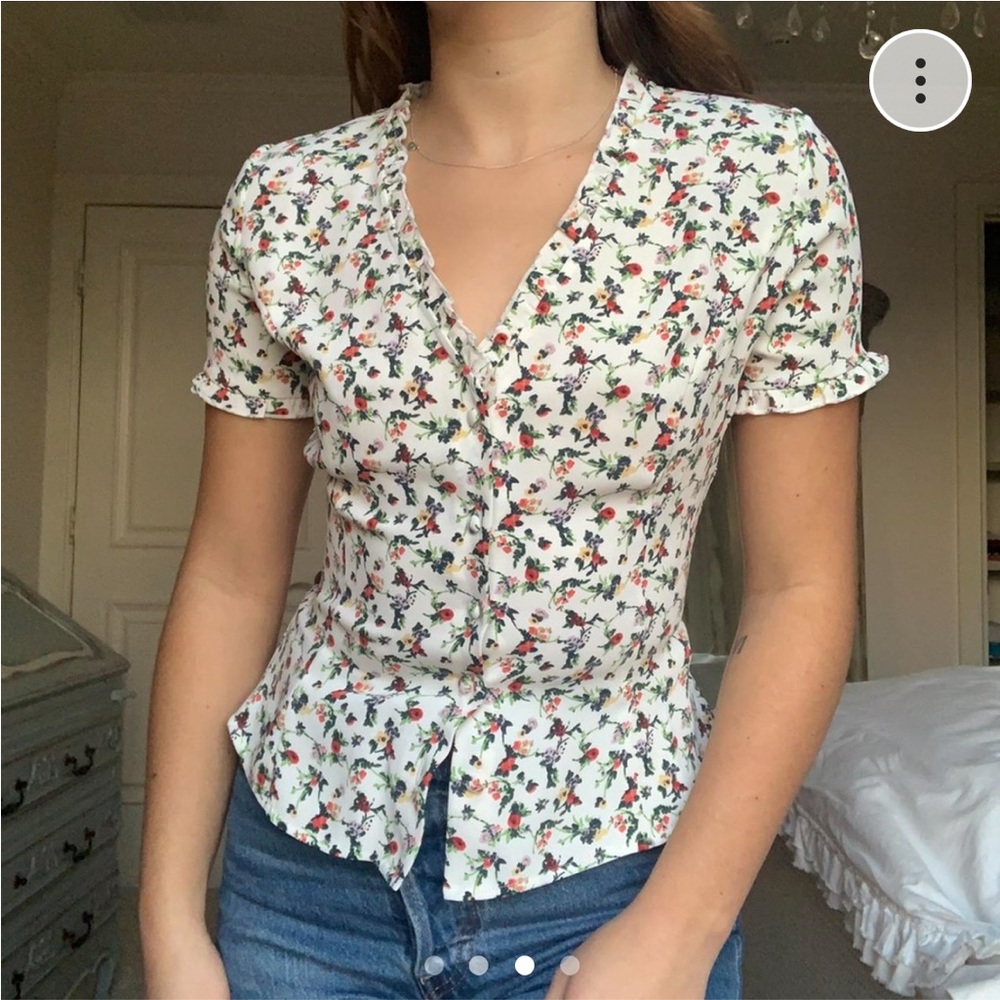 Little Moon Aritzia Floral Button Down Blouse